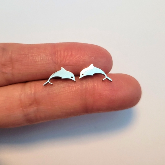 Super cute, unique dolphin shaped silver stainless steel stud earrings - Picture 3 of 4